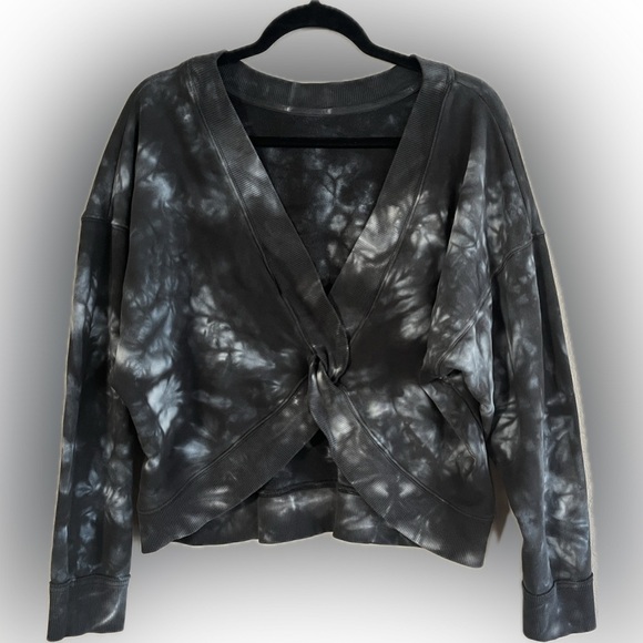 Joy Lab Twisted Front Reversible Black/White Tie-Dye Sweatshirt, XS - Picture 1 of 8